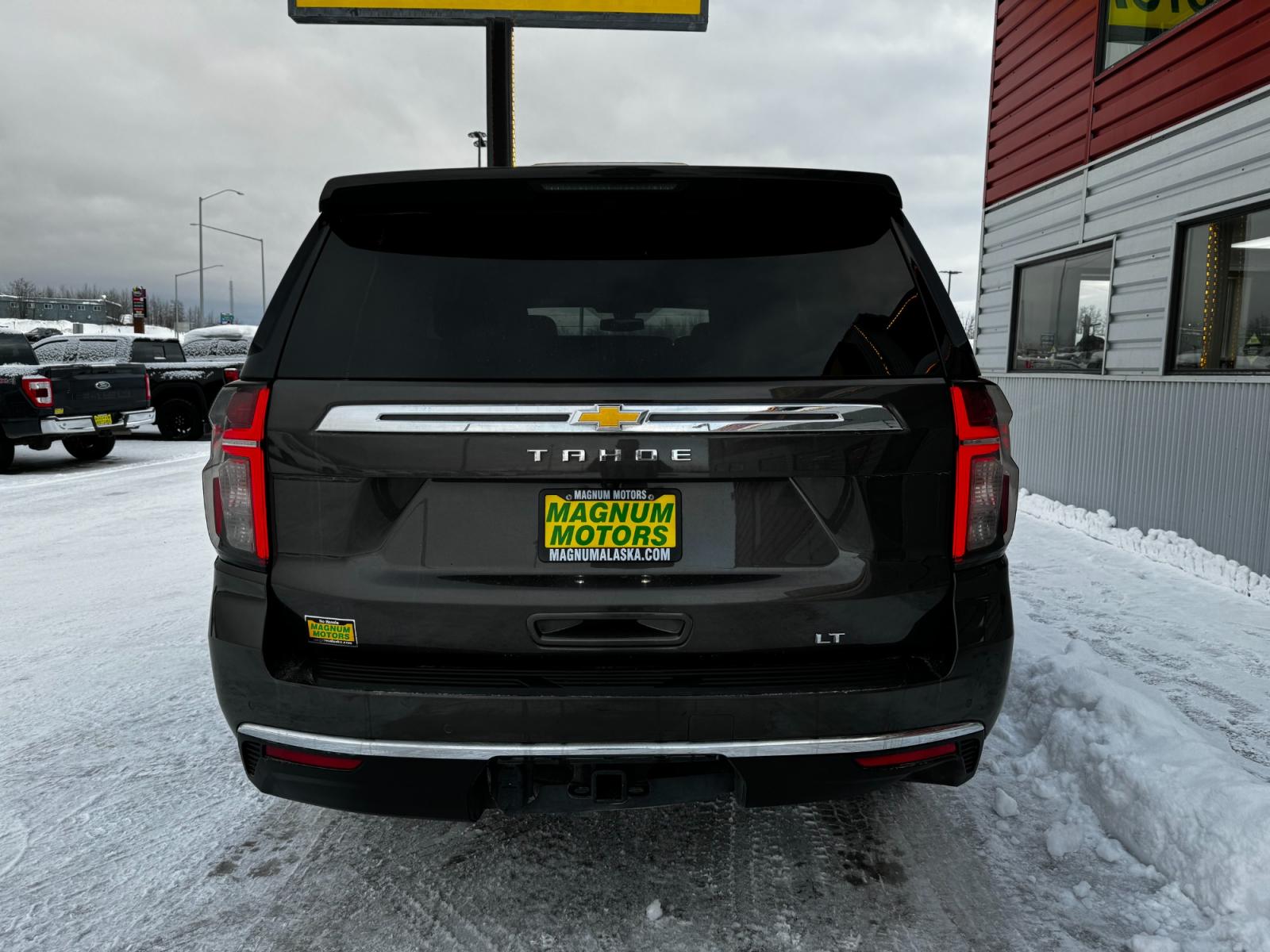 2021 Gray /Black Chevrolet Tahoe LT (1GNSKNKD0MR) with an 5.3L V8 Gasoline engine, located at 1960 Industrial Drive, Wasilla, 99654, (907) 376-5555, 61.573475, -149.400146 - Photo #4